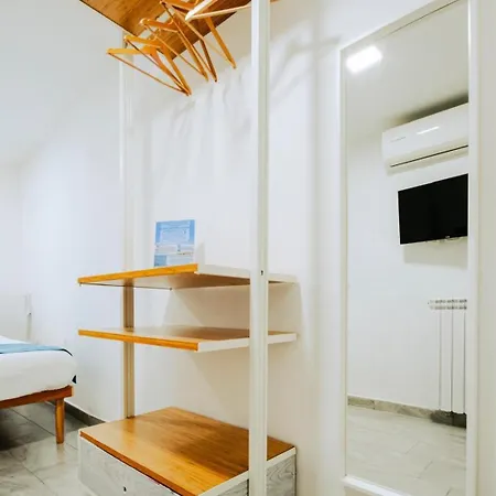 Ricomincio Da 3 Capri Centro Storico * Napoli